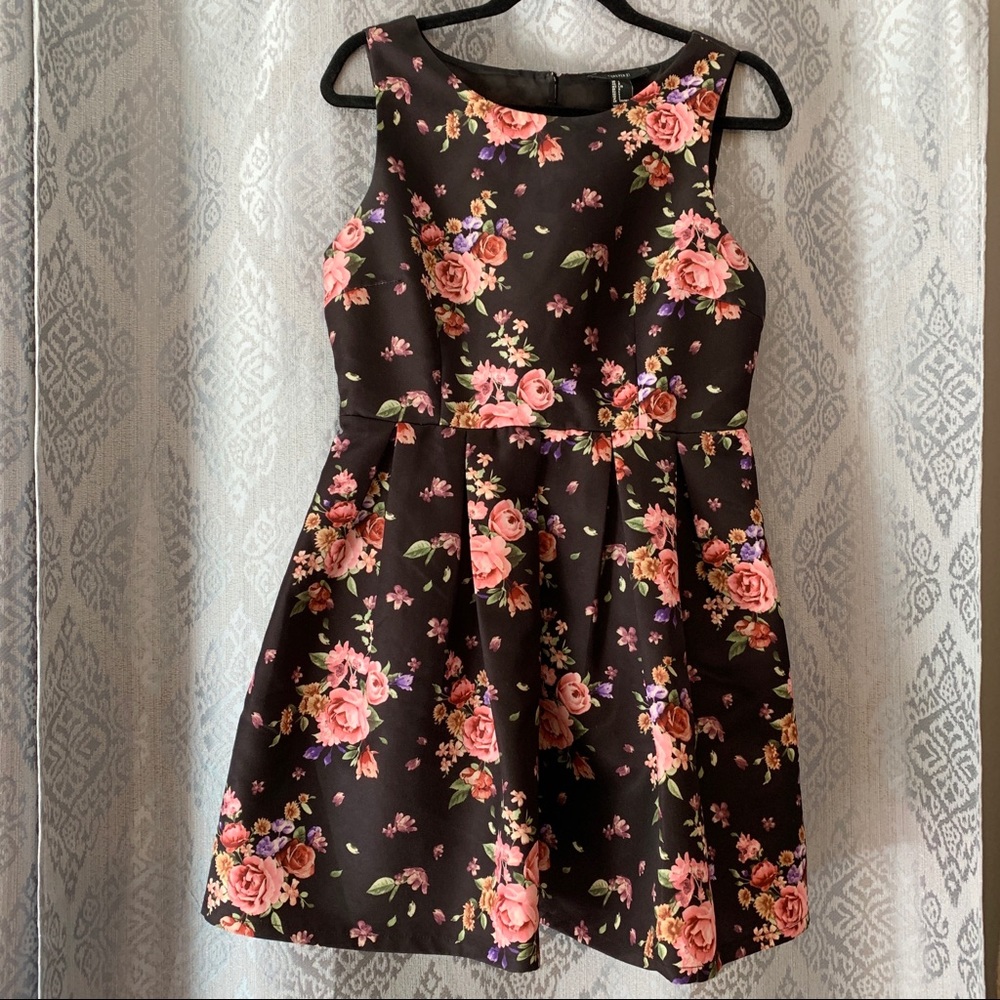 Forever 21 Black & Pink Floral Fit & Flare Dress w/ Box Pleats & Open Back
